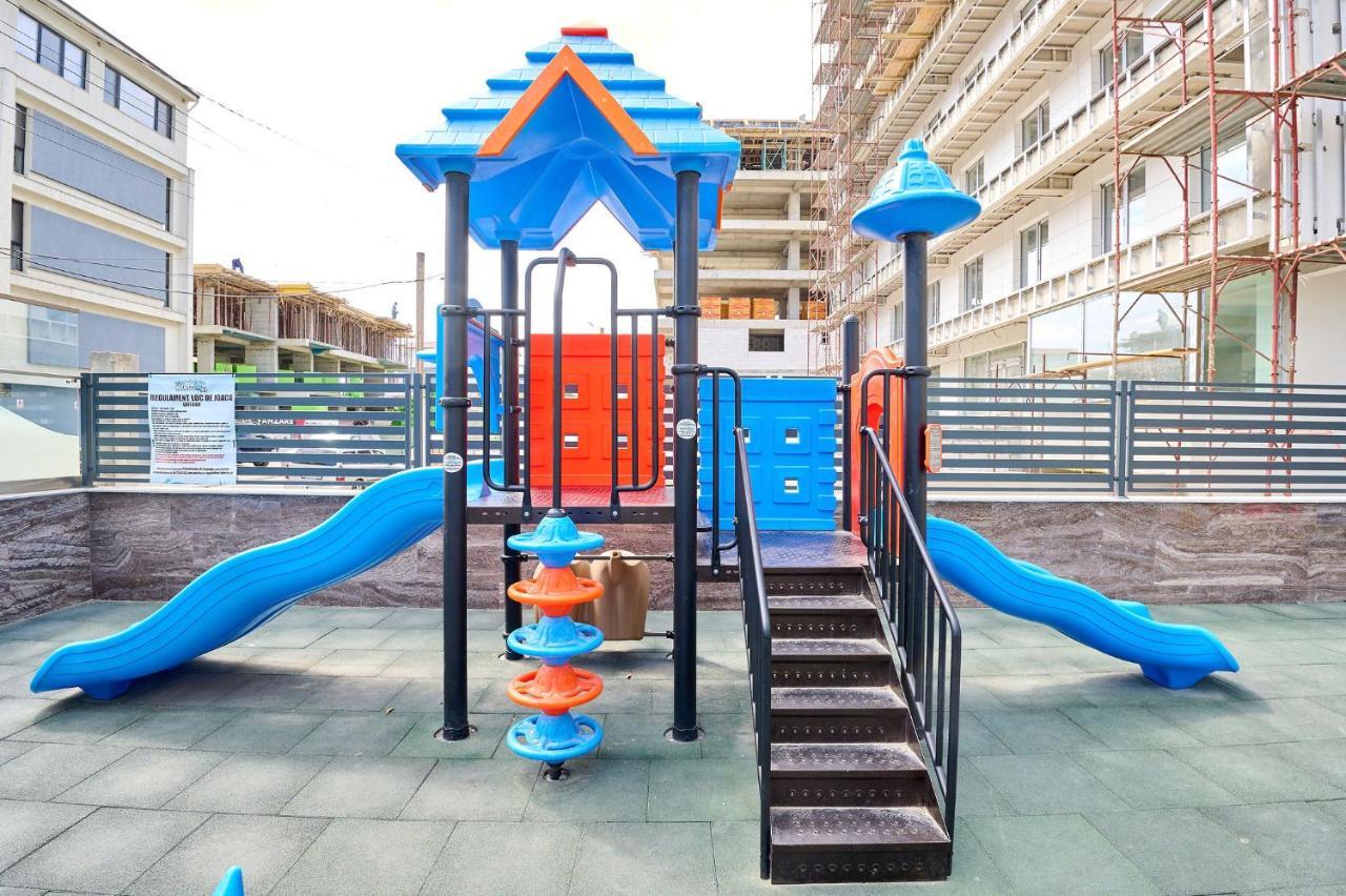 Blue Wave Studio In Nord10 - Pool N Playground Мамая Экстерьер фото